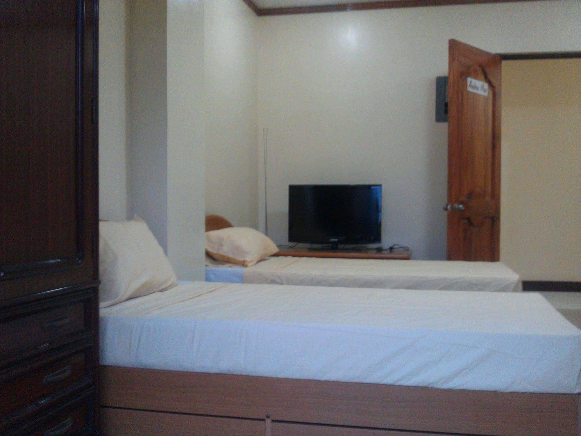 bahay-panuluyan Southpole House Cebu
